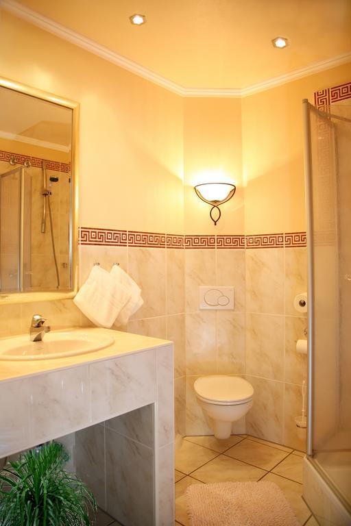 Landhotel Zur Post Bad Konig Phòng bức ảnh