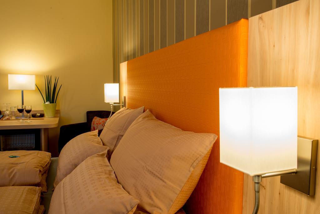 Landhotel Zur Post Bad Konig Phòng bức ảnh